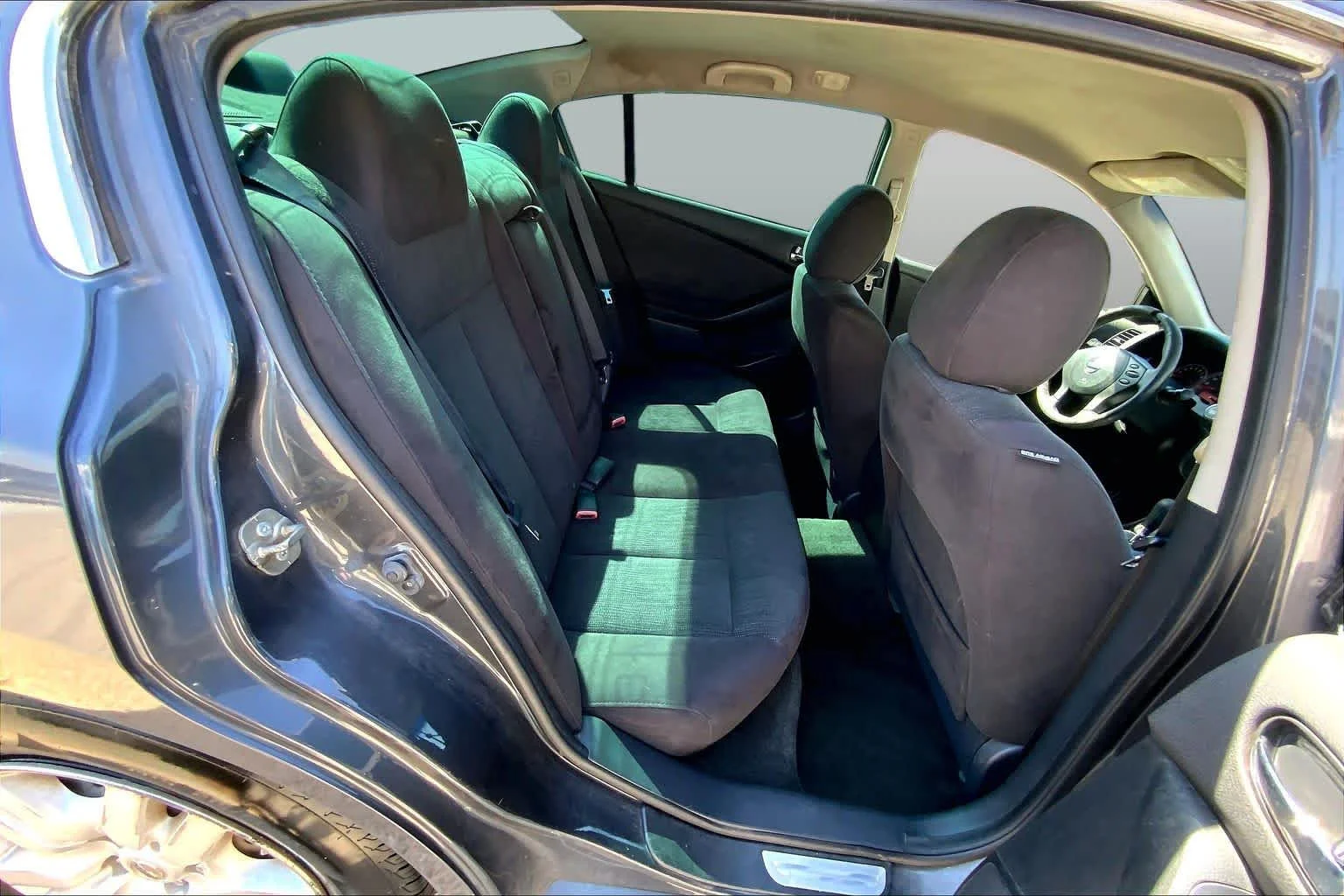 Used 2012 Dark Slate Nissan 2.5 S image 19