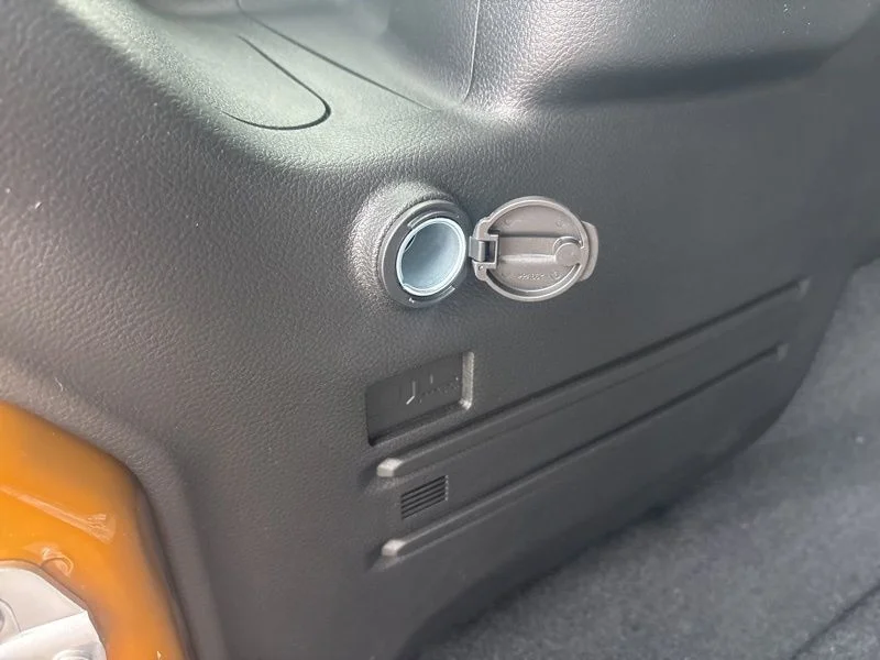 New 2026 Goldilocks Exterior Paint Jeep Sport S image 15
