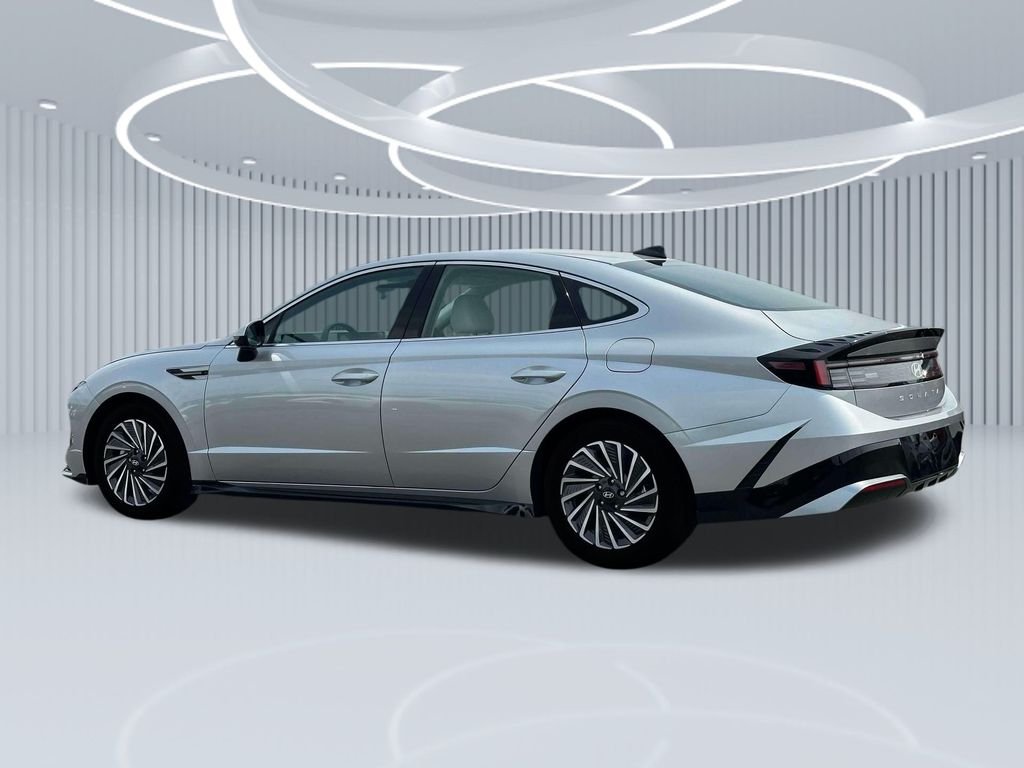 New 2025 Silver Hyundai Limited image 23
