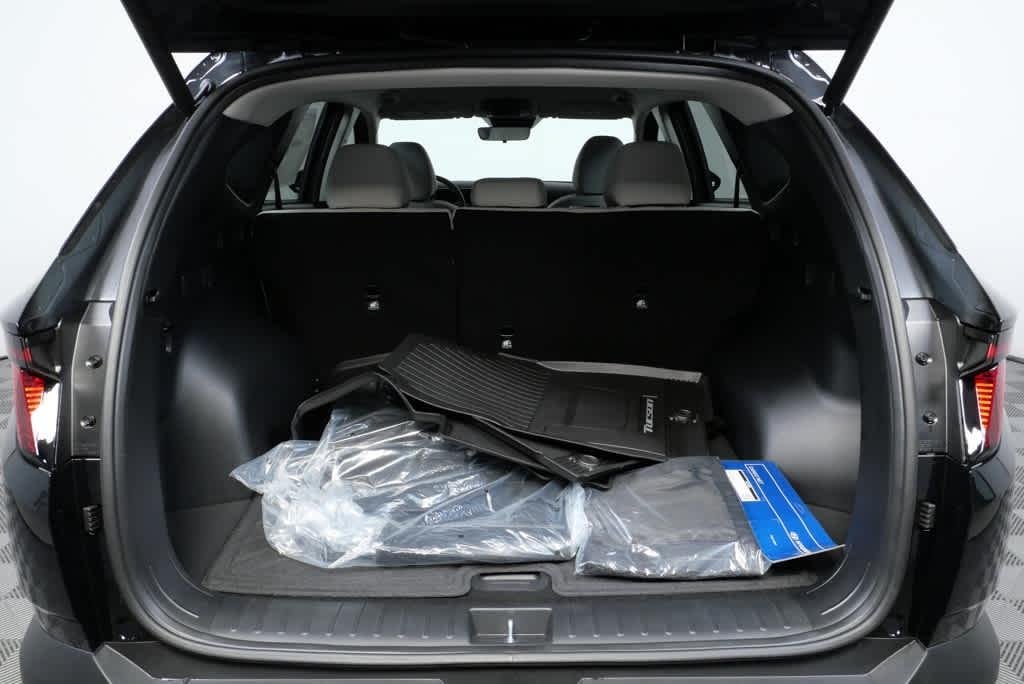 New 2026 Phantom Black Hyundai SEL FWD image 28