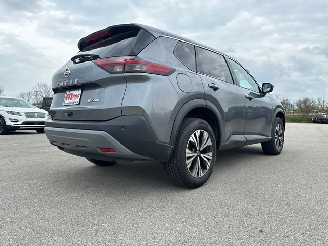 Used 2021 Gray Nissan SV image 10