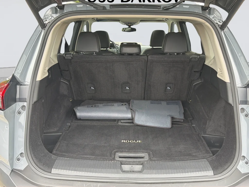 Used 2023 Gray Nissan SL image 25