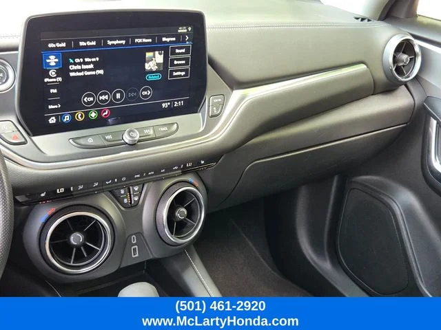 Used 2025 Summit White Chevrolet LT image 26