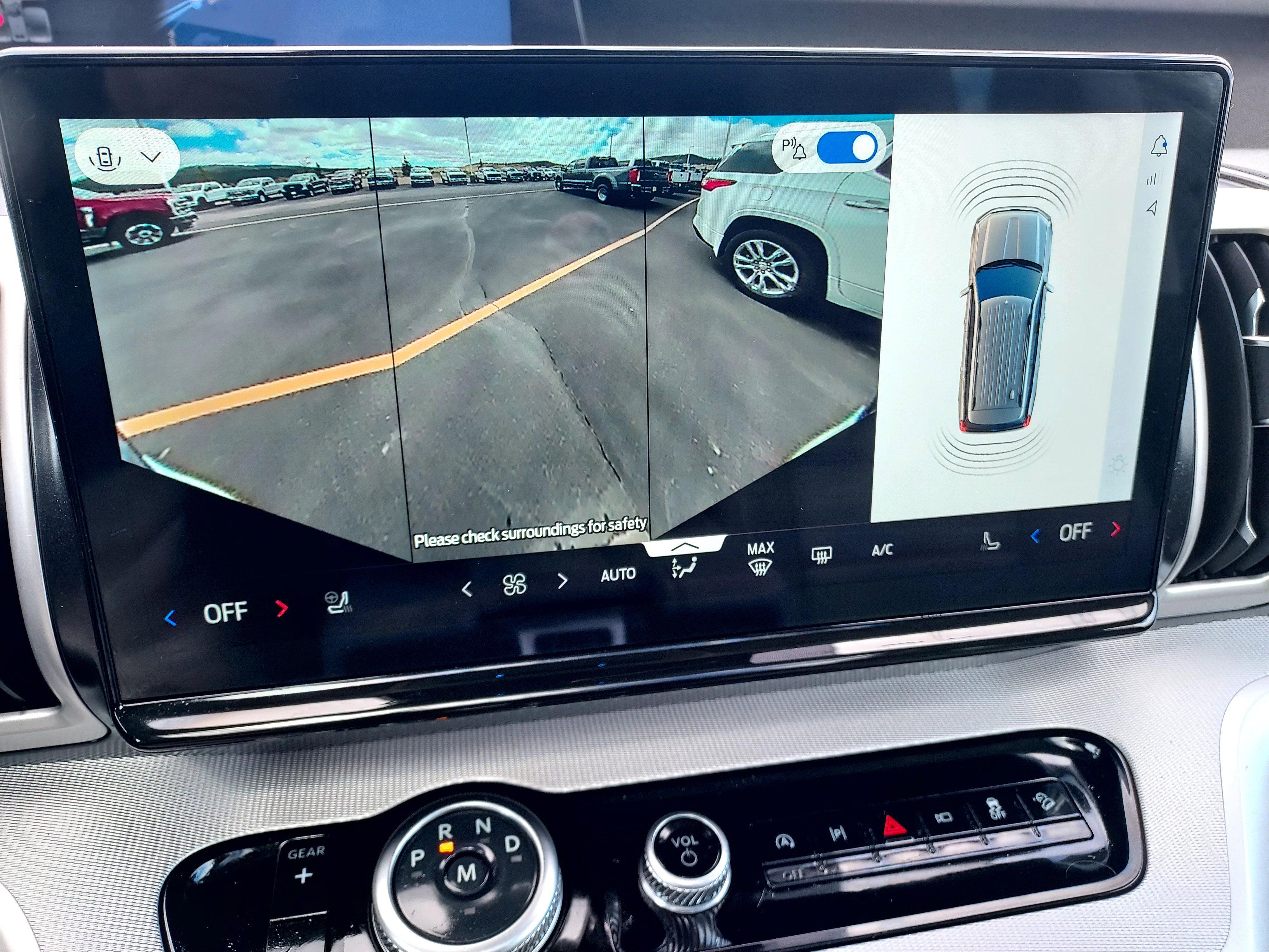Used 2025 White Ford Active image 36