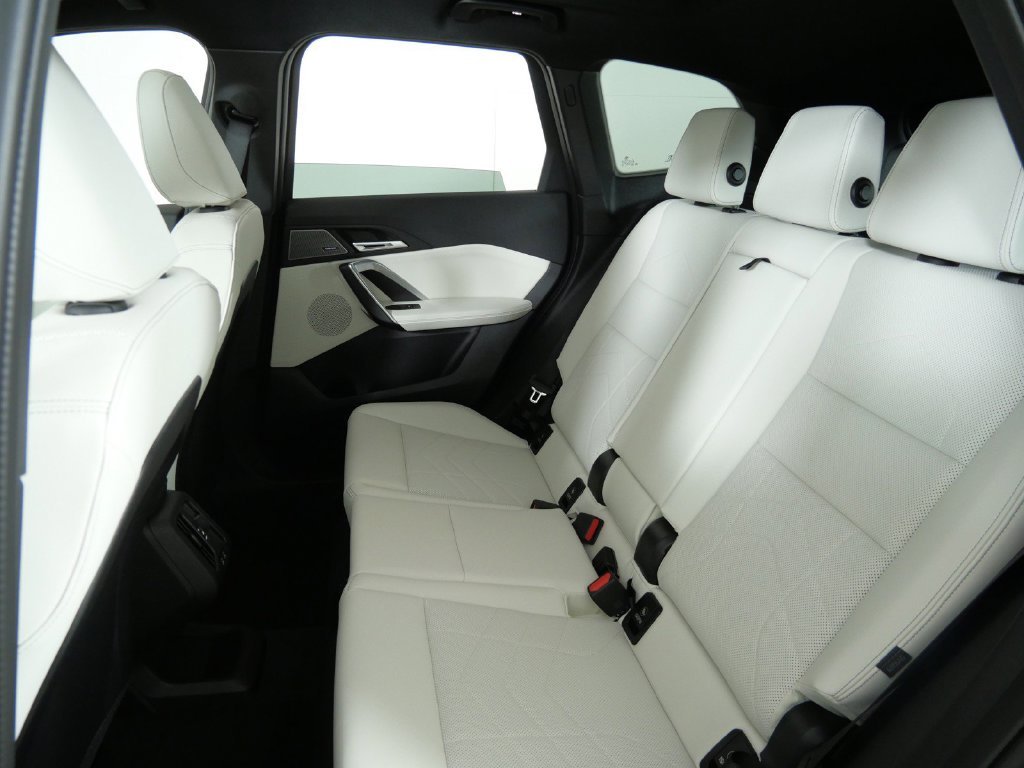 New 2027 Storm Bay Metallic BMW xDrive28i image 30