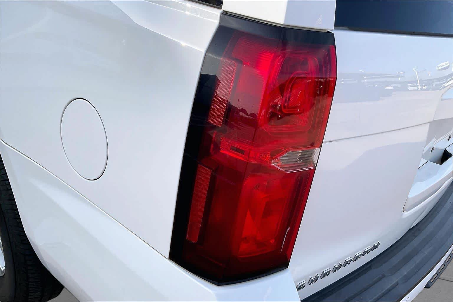 Used 2016 Summit White Chevrolet LT image 27