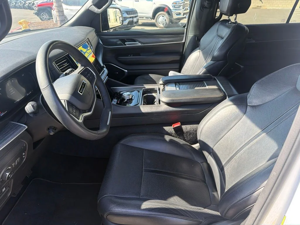 Used 2024 White Jeep Series II image 9