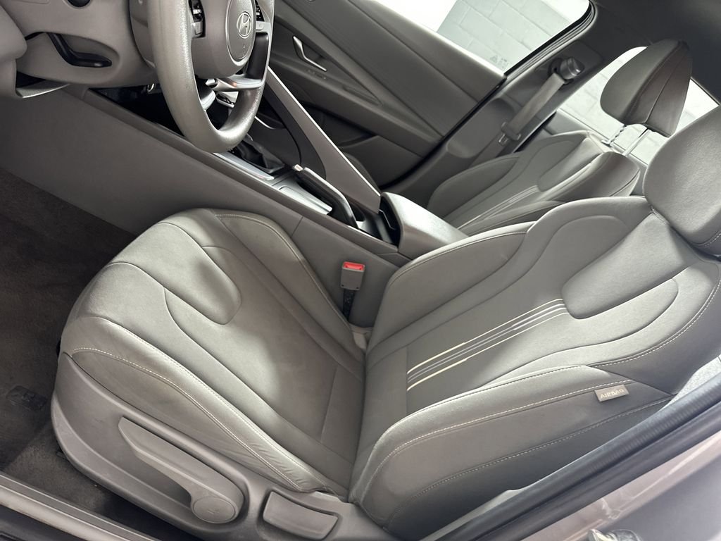 2024 Hyundai Elantra SEL - Photo 11