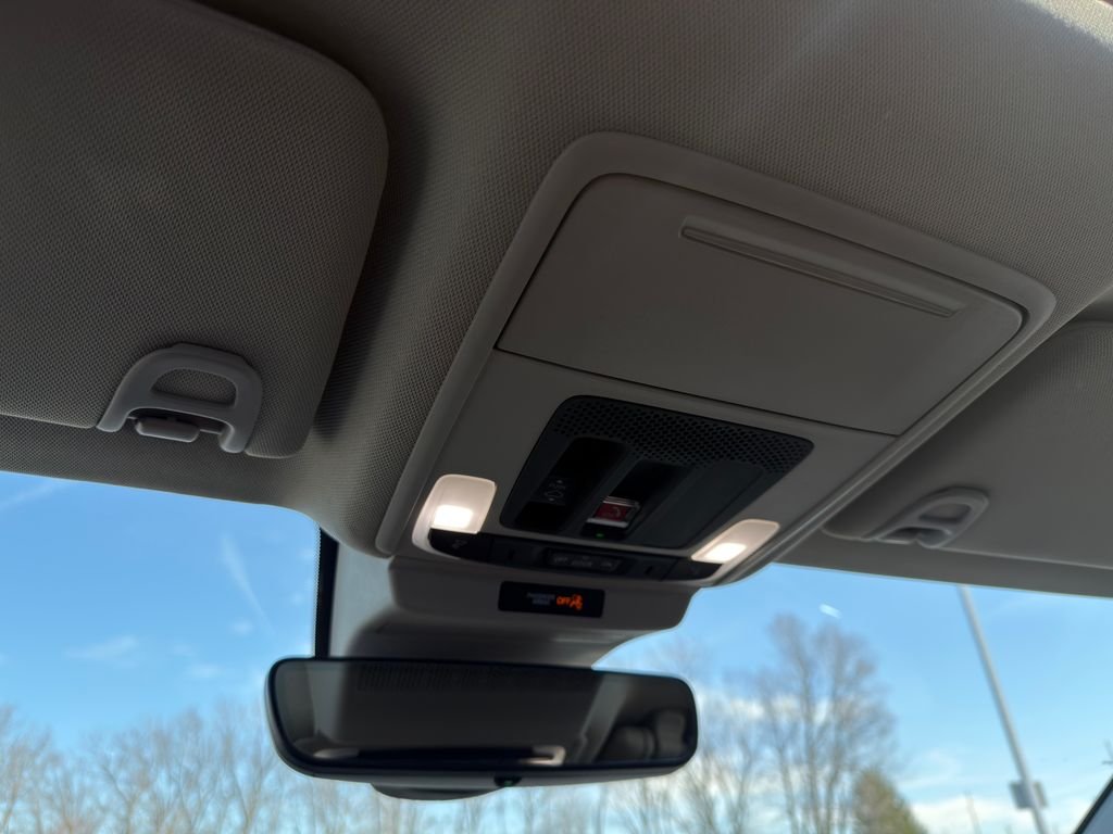 New 2026 Meteorite Gray Metallic Honda Touring image 14