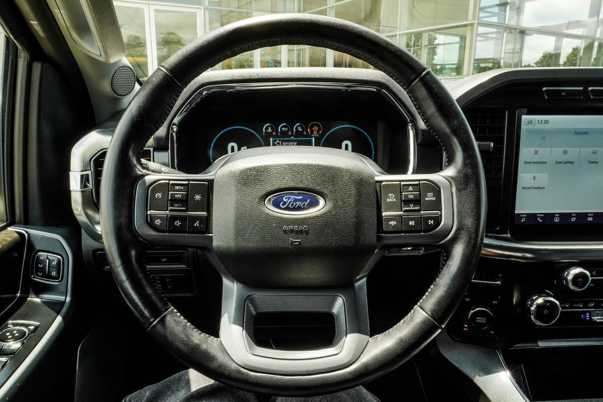 Used 2023 Red Ford Lariat image 16