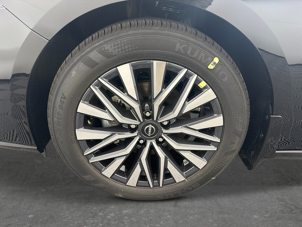 New 2026 Super Black Nissan SV image 6