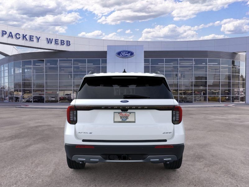 2026 Ford Explorer Active - Photo 6