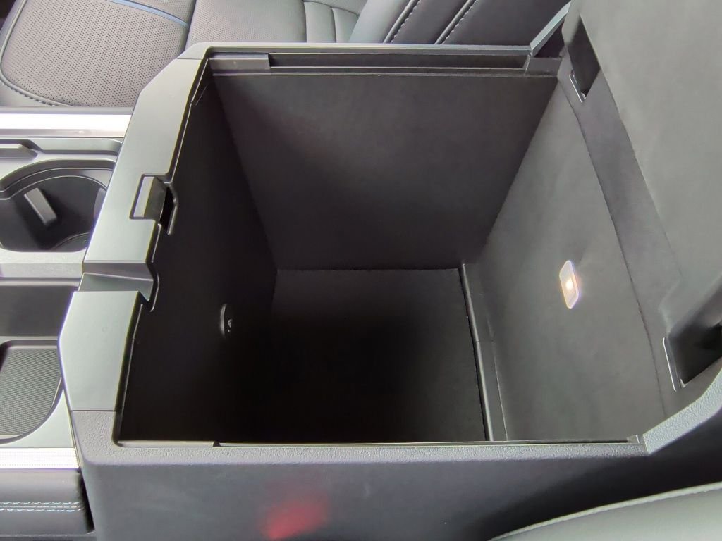 New 2026 Agate Black Metallic Ford F-250® Platinum® image 34
