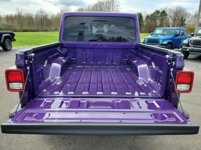 New 2026 Reign Exterior Paint Jeep Sport S image 21