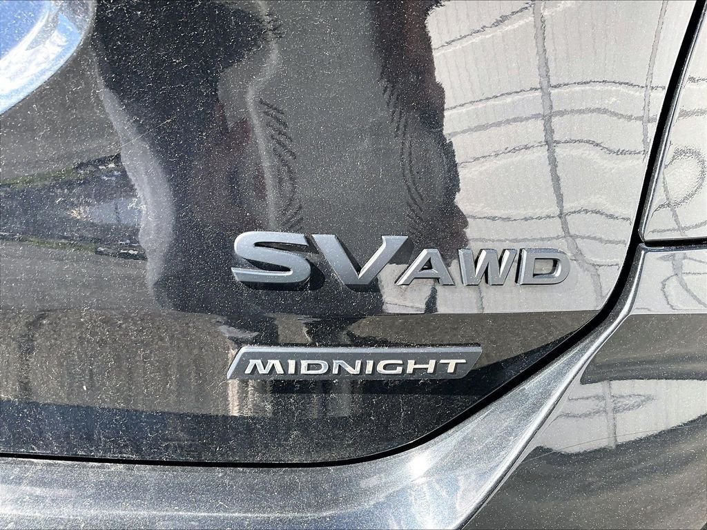 Used 2018 Magnetic Black Nissan SV image 7