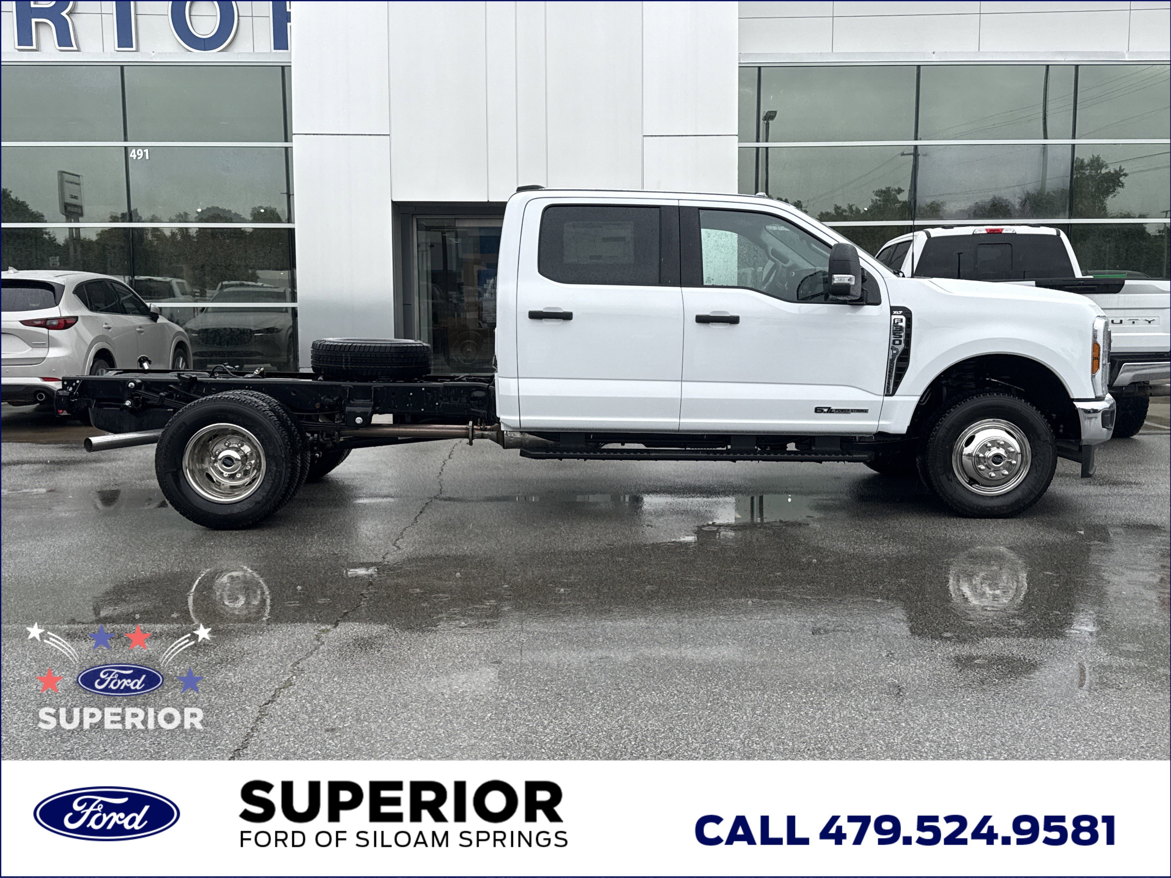 New 2026 Oxford White Ford XLT 4WD Chassis Cab image 2