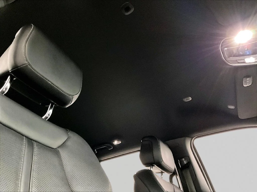 Used 2024 White Jeep Series II image 28