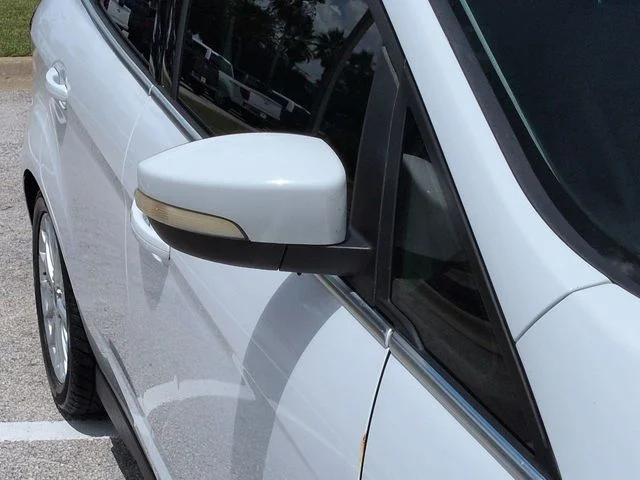 Used 2014 Oxford White Ford SEL image 12