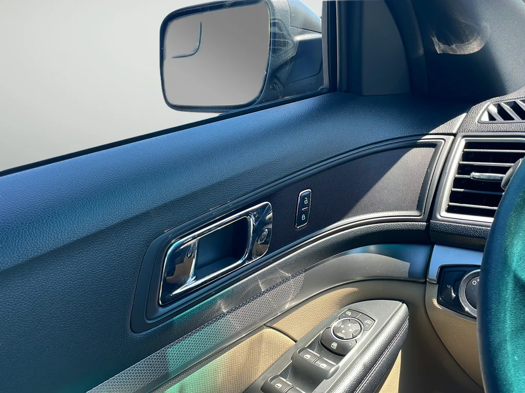 Used 2016 Black Ford Base image 32