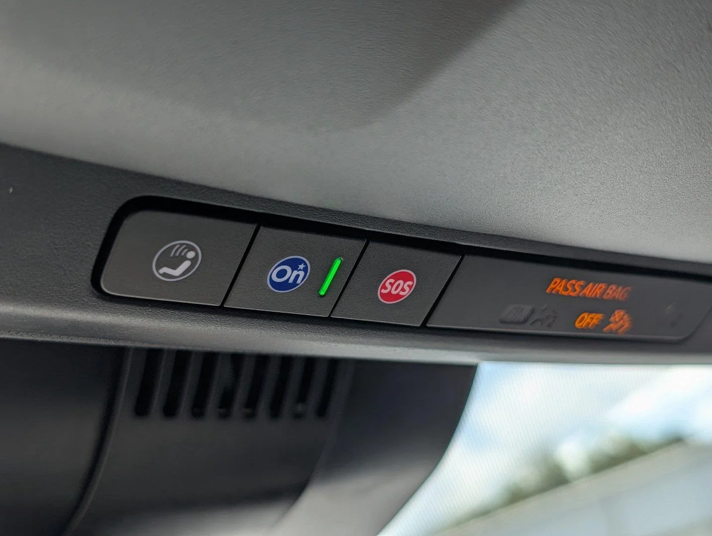 Used 2023 SILVER SAGE METALLIC Chevrolet LT image 26