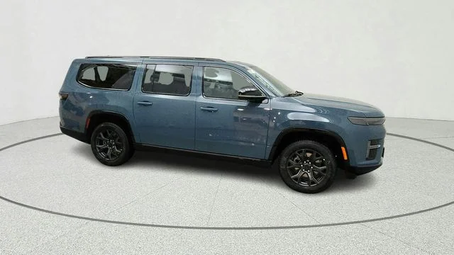 New 2026 Steel Blue Exterior Paint Jeep Limited Altitude image 11