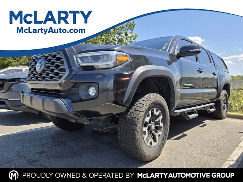 Used 2022 Midnight Black Metallic TOYOTA  image 1