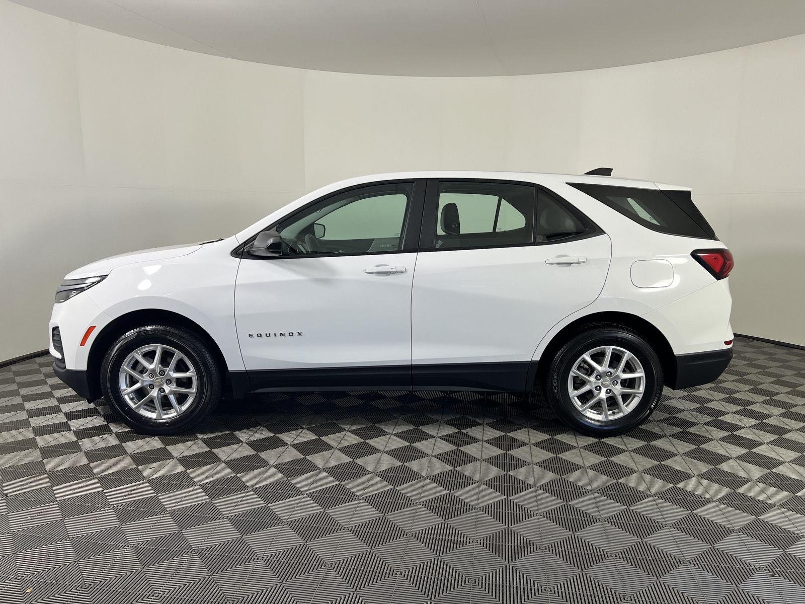 Used 2024 Summit White Chevrolet LS image 25