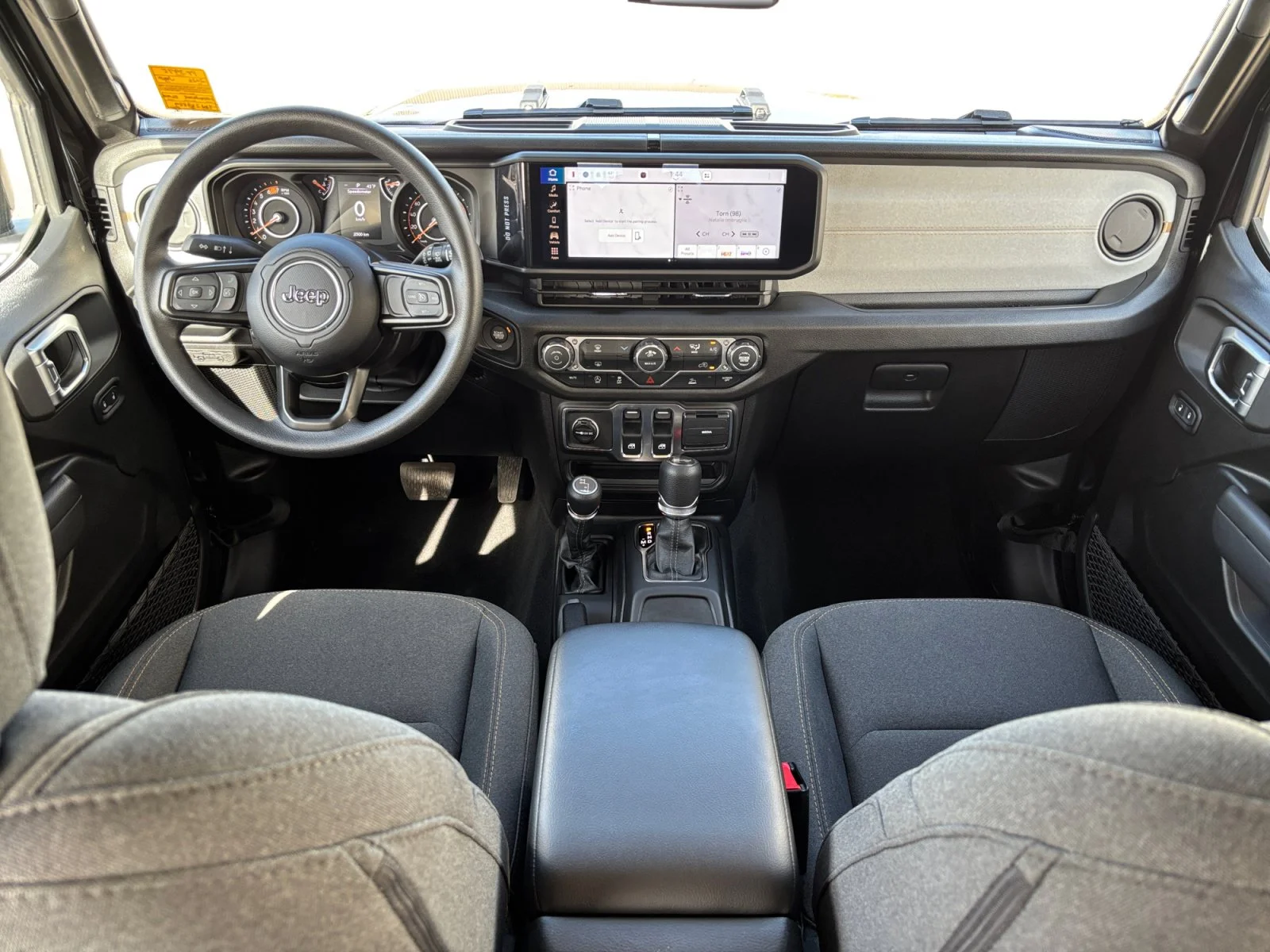 Used 2026  Jeep Sport image 12