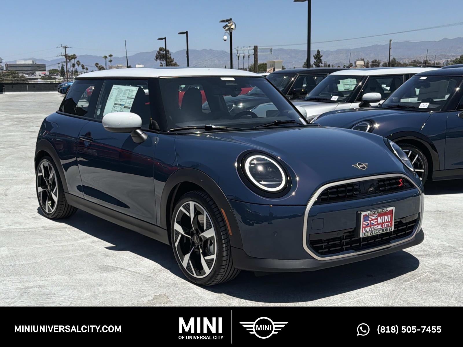 2026 MINI Hardtop Cooper S Signature's photo