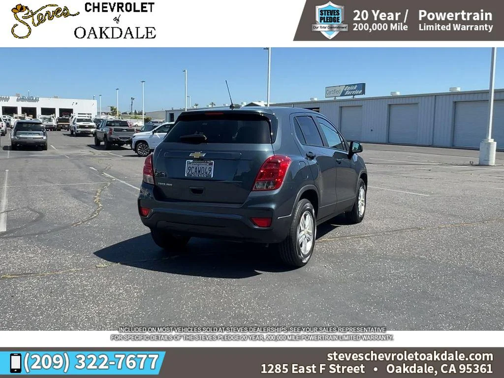 2022 Chevrolet Trax LS - Photo 11