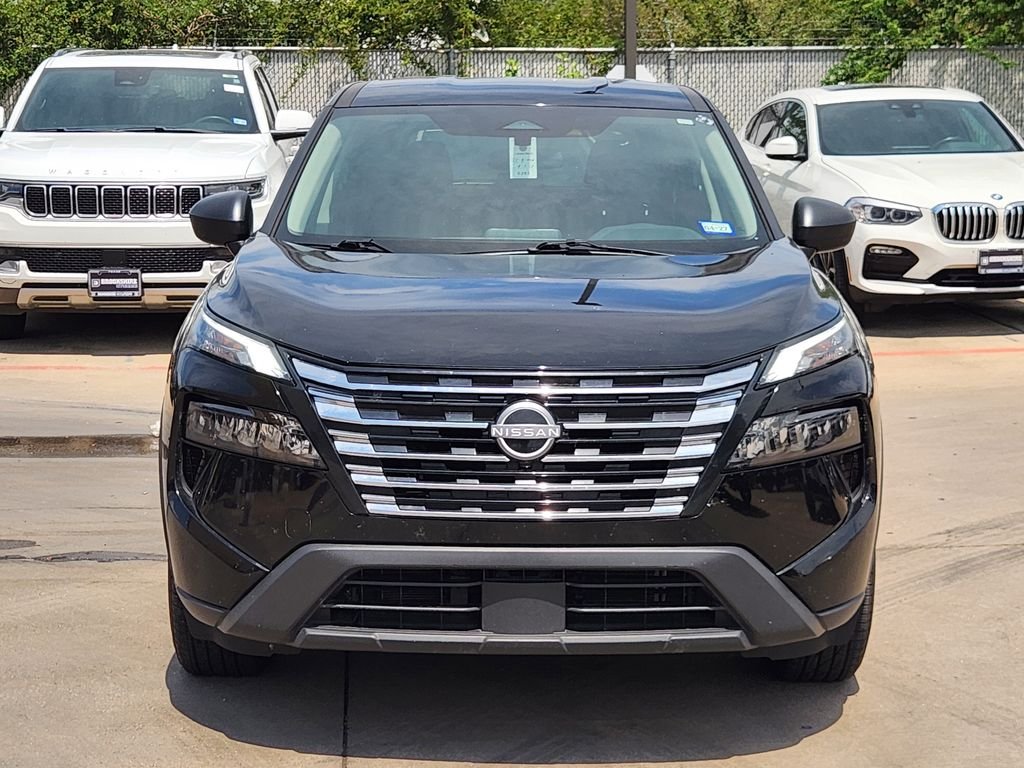 Used 2025 Super Black Nissan S image 2