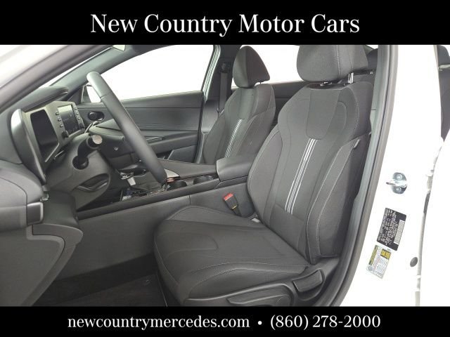 Used 2026 White Hyundai SEL Sport image 9