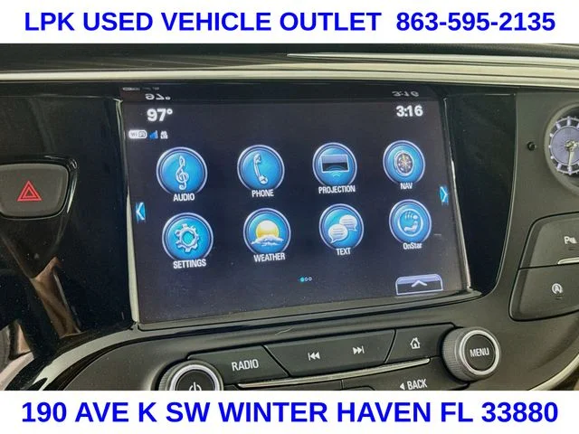 Used 2019 Red Buick Essence image 15