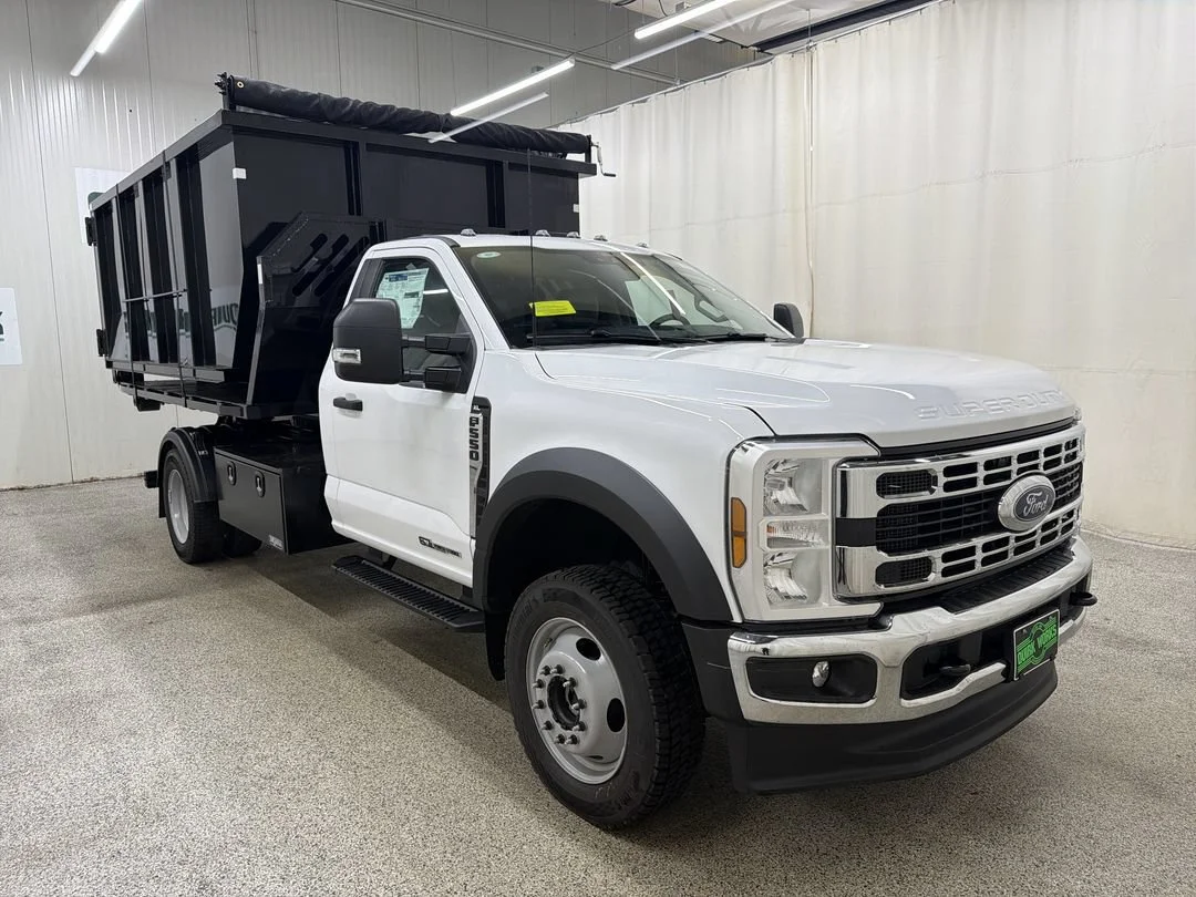 New 2026 Oxford White Ford F-550® XL image 3