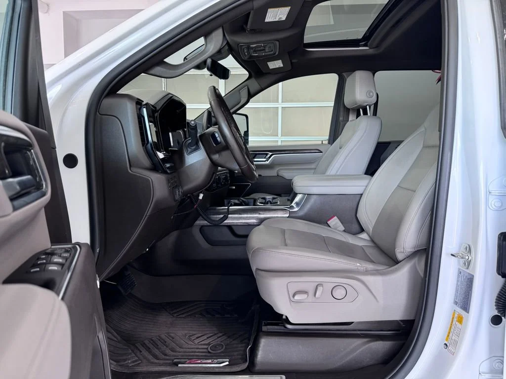 2025 Chevrolet Silverado 2500HD LTZ - Photo 11