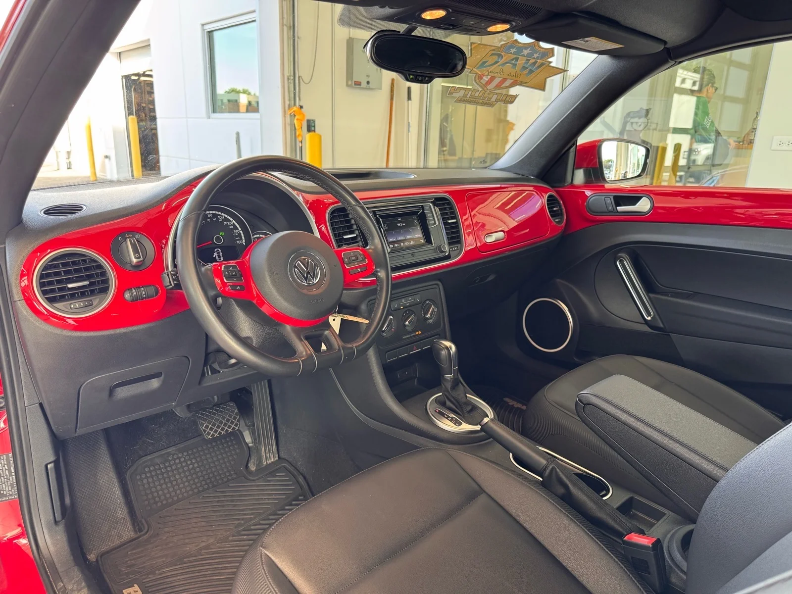 Used 2016 Tornado Red (g2sl) Volkswagen 2DR AUTO 1.8T S image 11