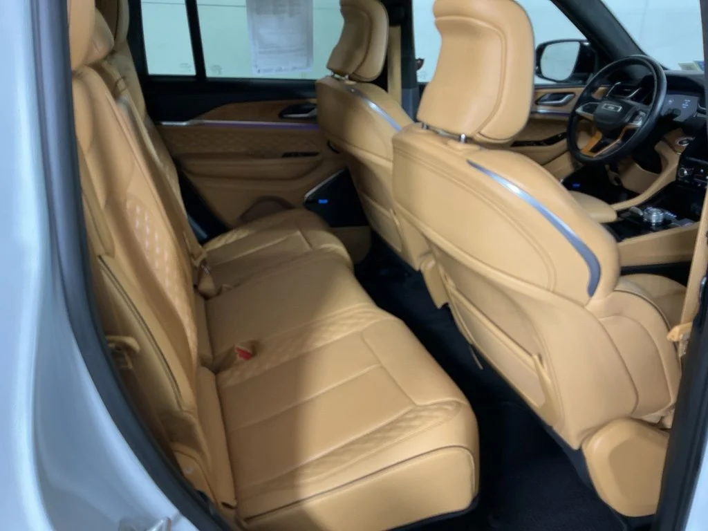 Certified Used 2023 White Jeep Summit Reserve image 20