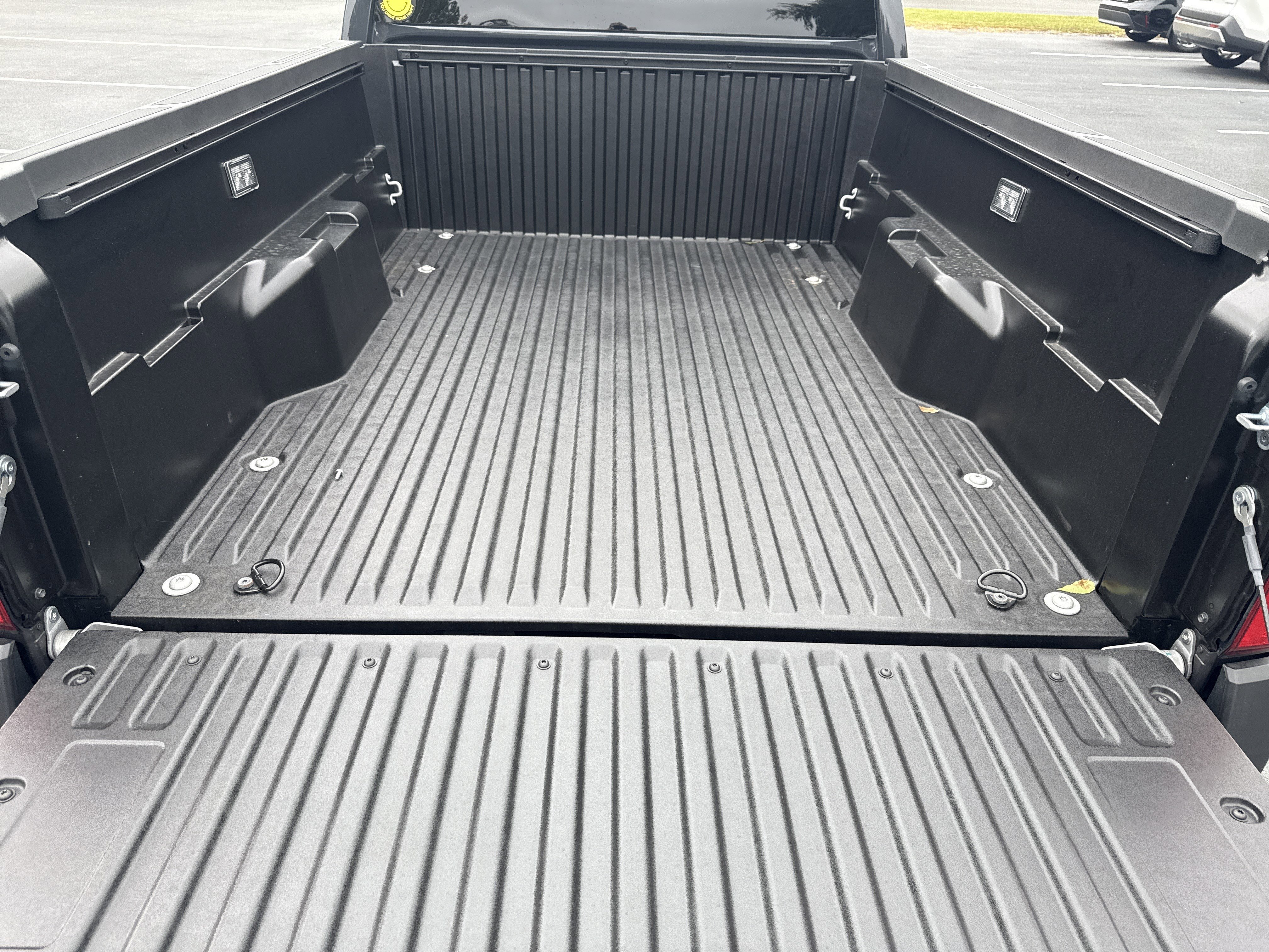 Used 2025  Toyota  image 25