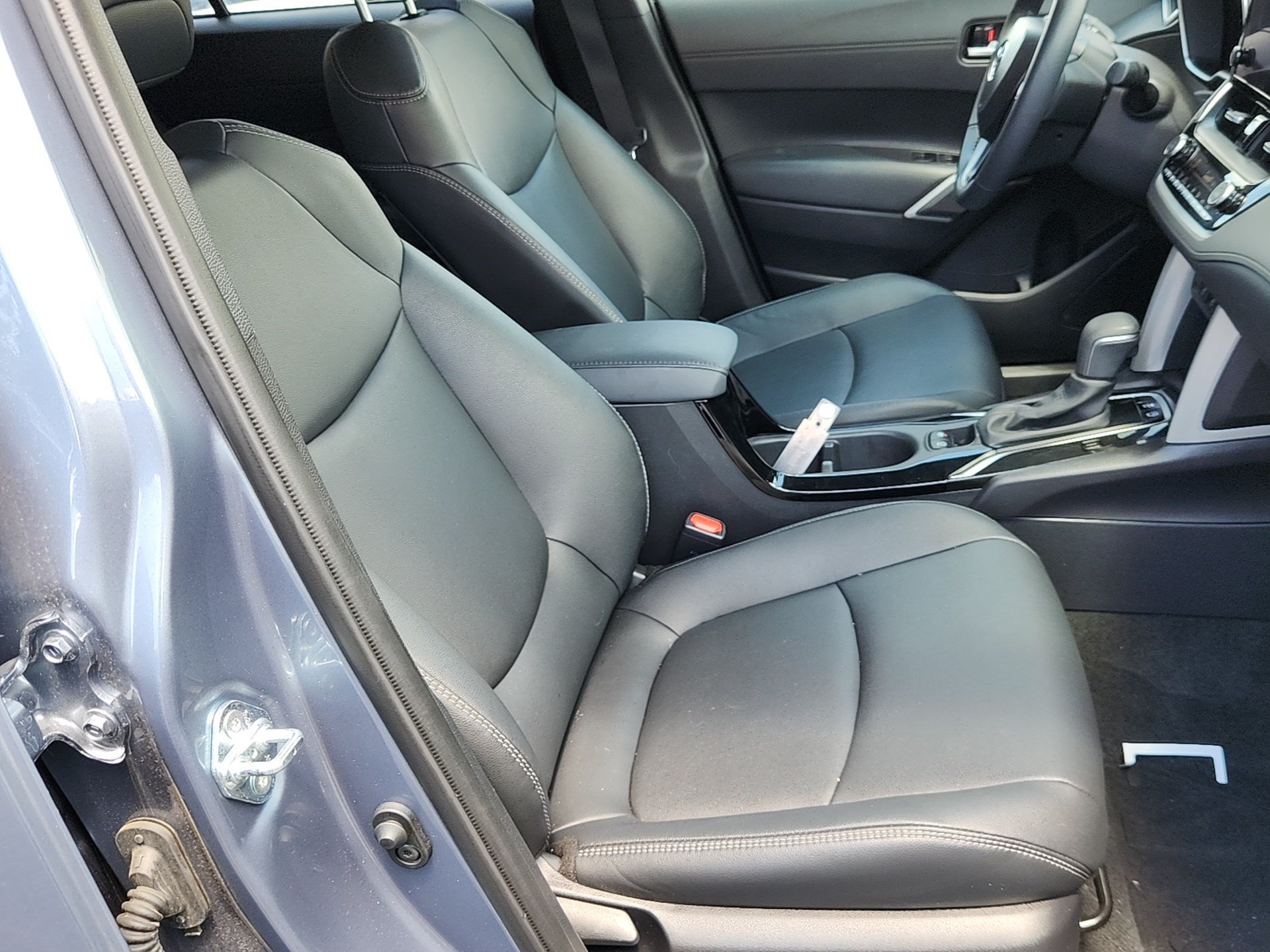 Used 2025 Celestite Toyota XLE image 31