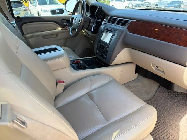 Used 2013 Black GMC SLT image 23