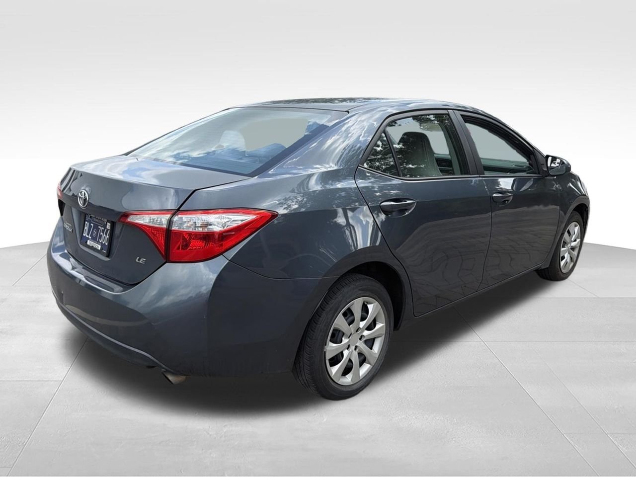 Used 2015 Gray Toyota LE ECO Premium image 4