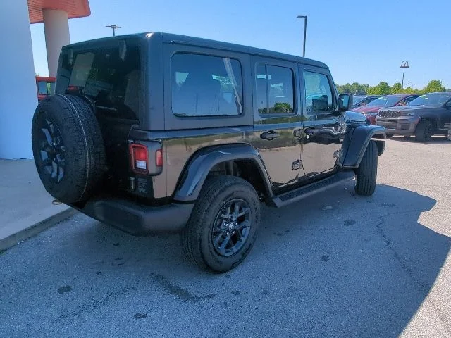 New 2026 Black Clear-Coat Exterior Paint Jeep 85th Anniversary Edition image 30