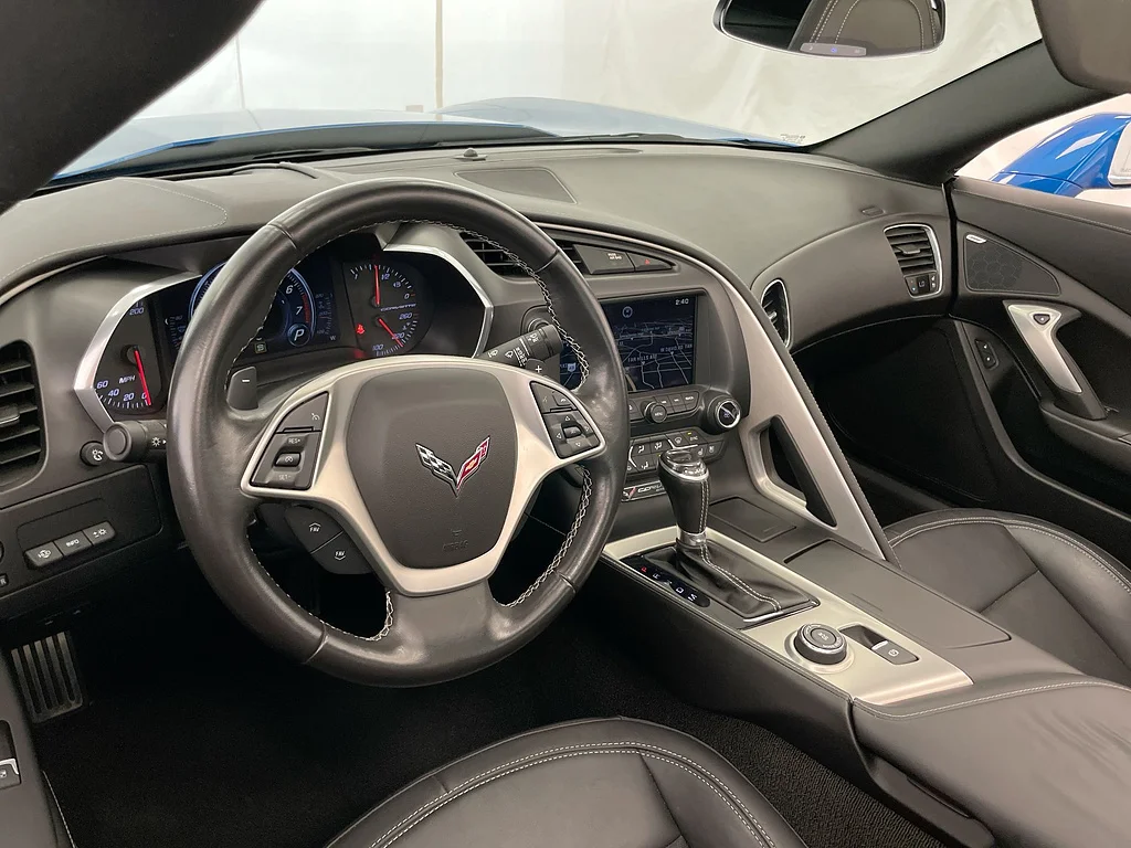 Used 2015 BLUE Chevrolet Stingray Z51 image 10