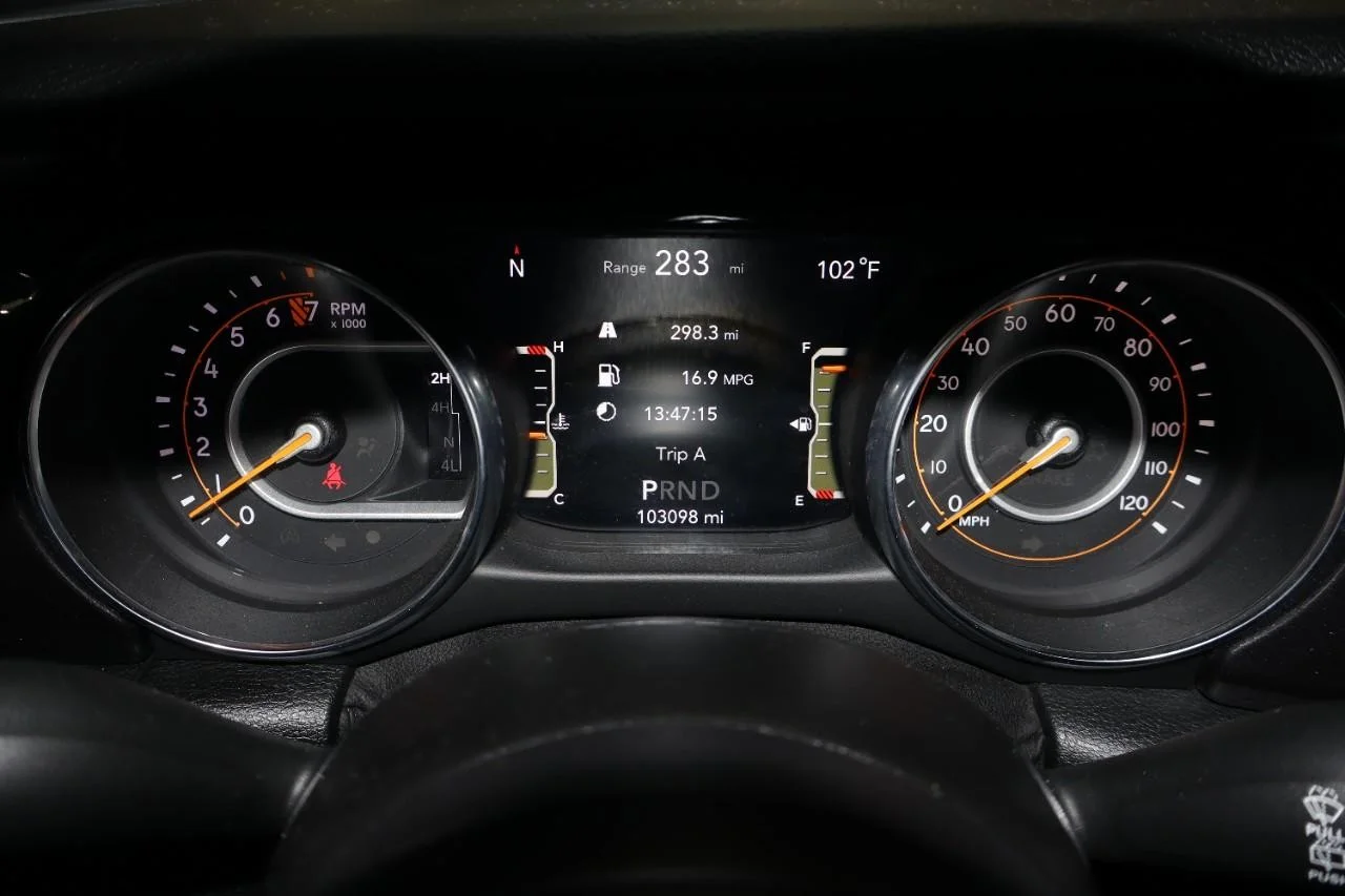 Used 2021 Granite Crystal Metallic Clear Coat Jeep Sport Altitude image 20