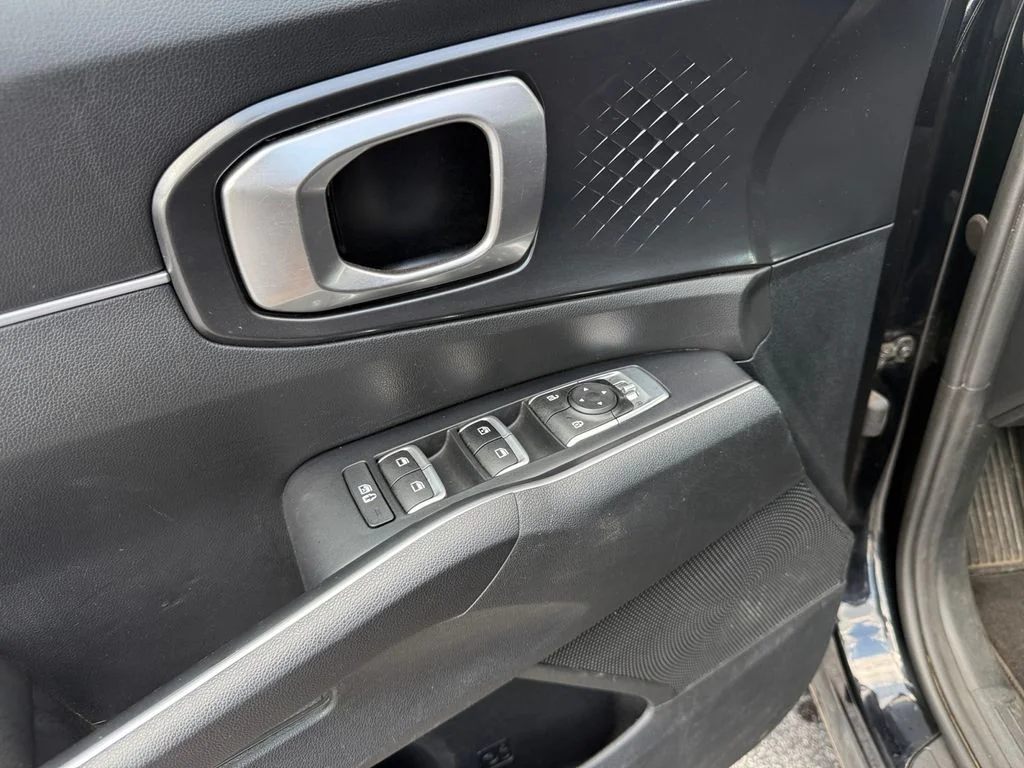 Used 2023 Ebony Black Kia LX image 21
