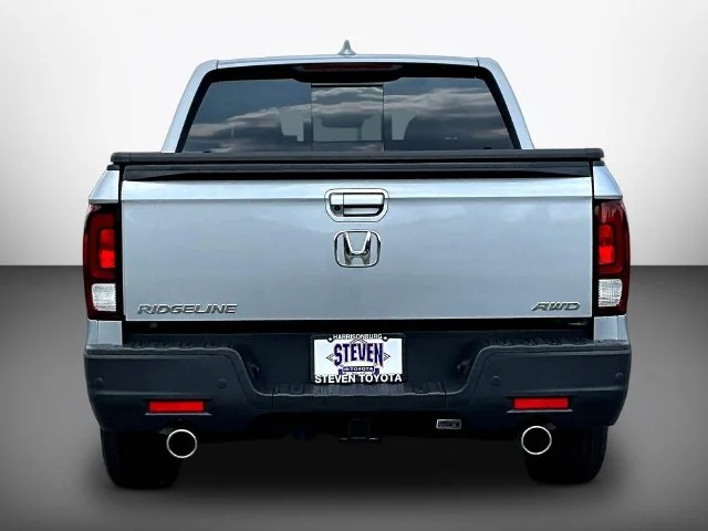Used 2023 Silver Honda RTL-E image 5