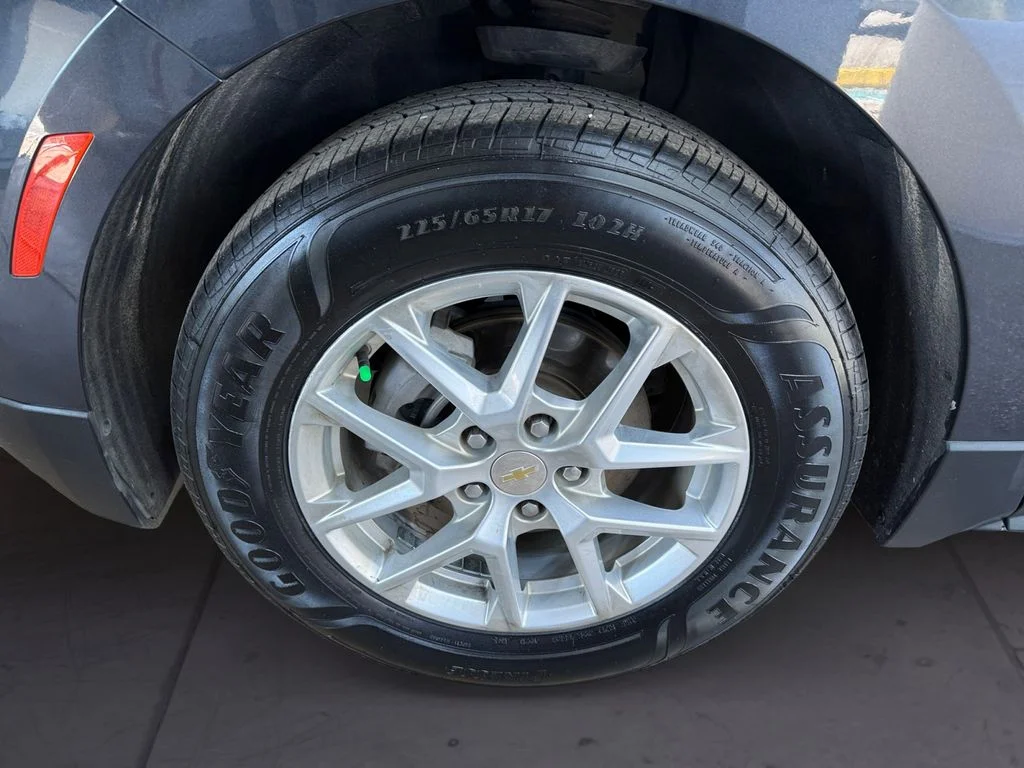Used 2022 Gray Chevrolet LT image 9
