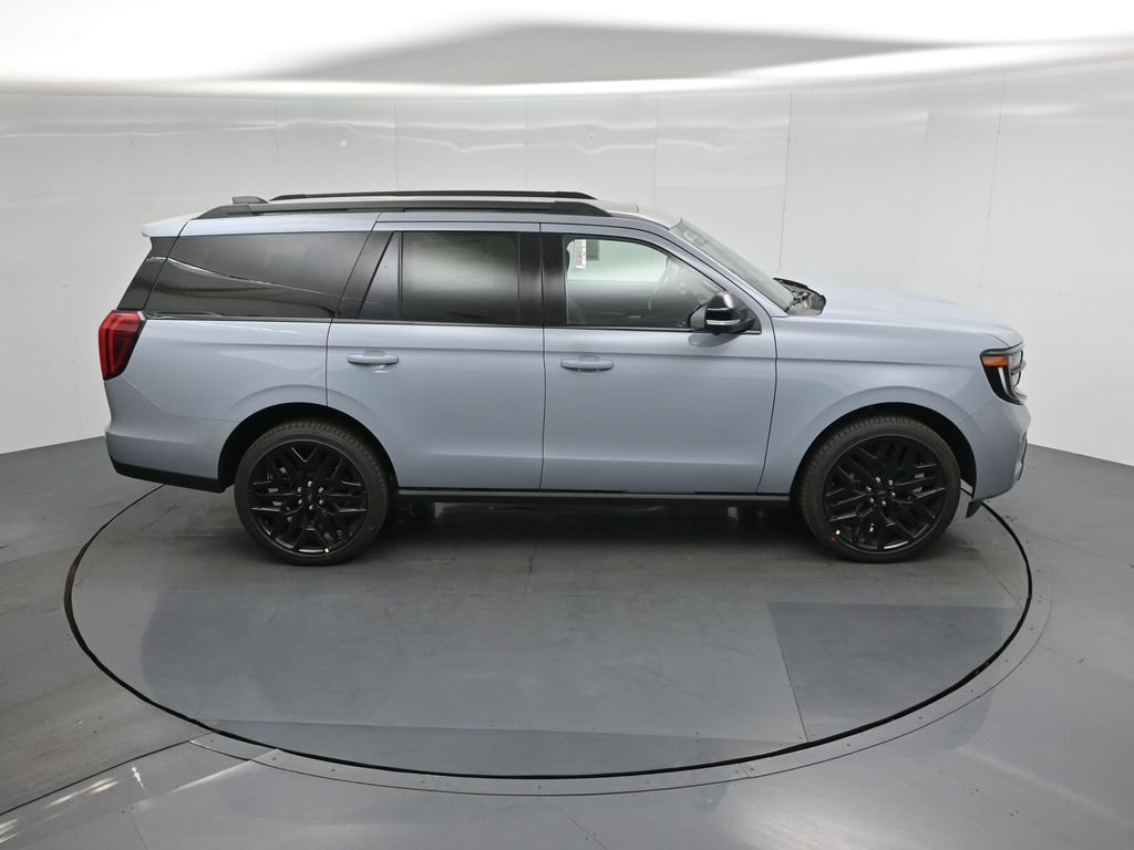 New 2026 Glacier Gray Metallic Tri-Coat Ford Platinum image 40