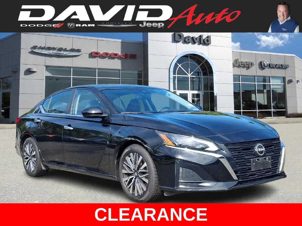 2023 Nissan Altima SV