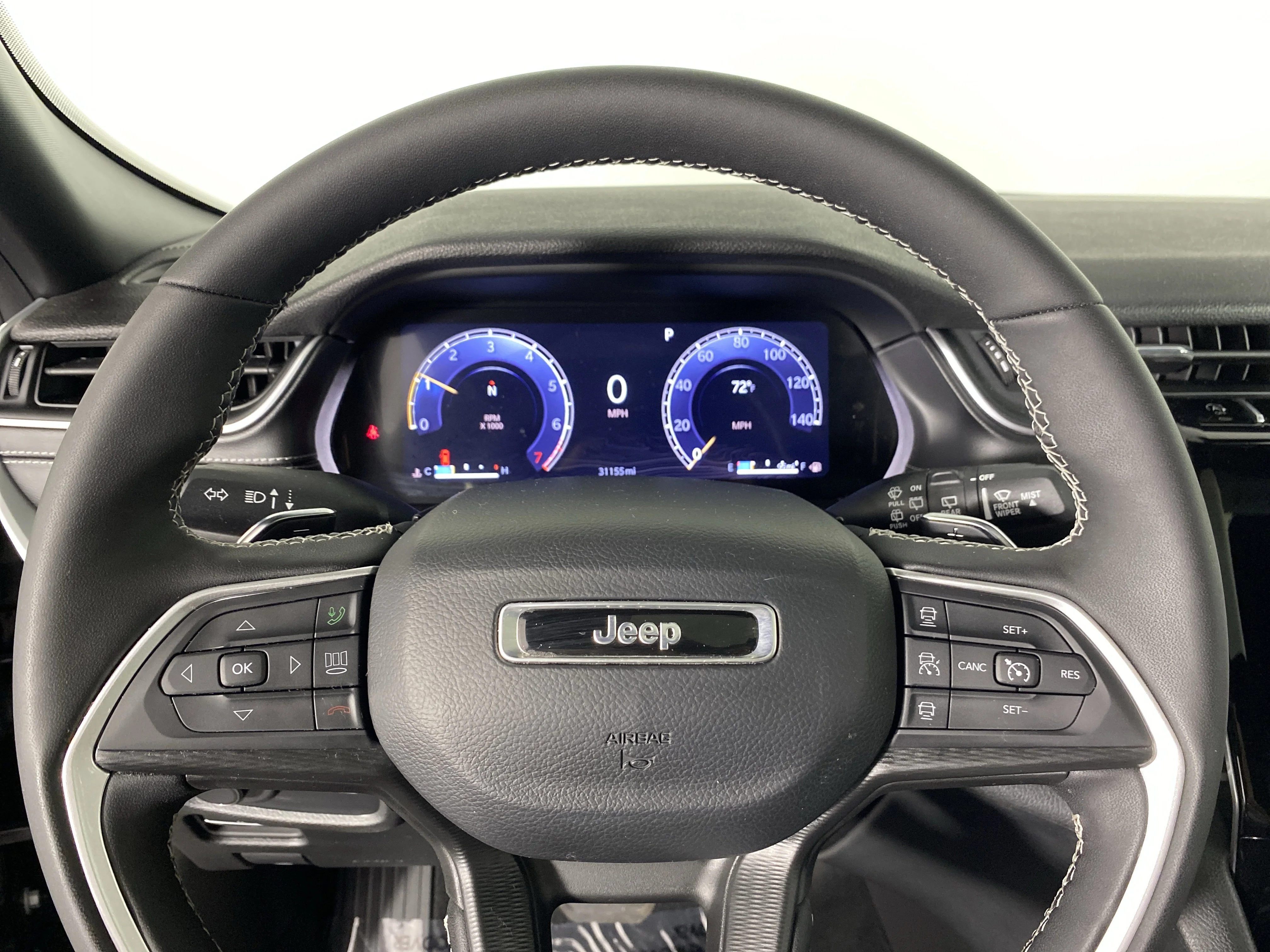 Used 2024 Diamond Black Crystal Pearlcoat Jeep Altitude X image 21